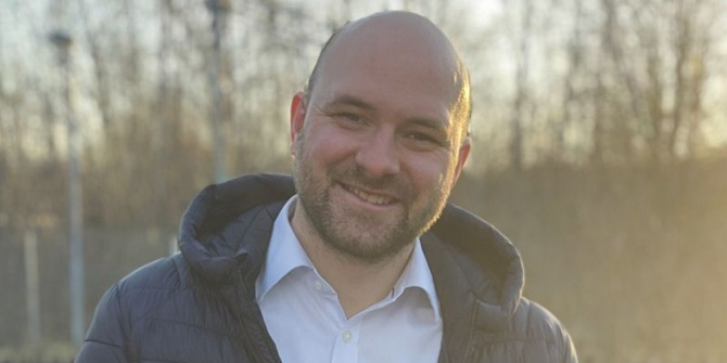 Foto på Lucas Herngren som tillträder som socialchef den 23 mars 2026.