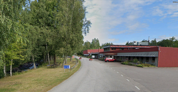 Företagets huvudbyggnad från utsidan.